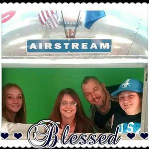 Meet your Posher, Robin